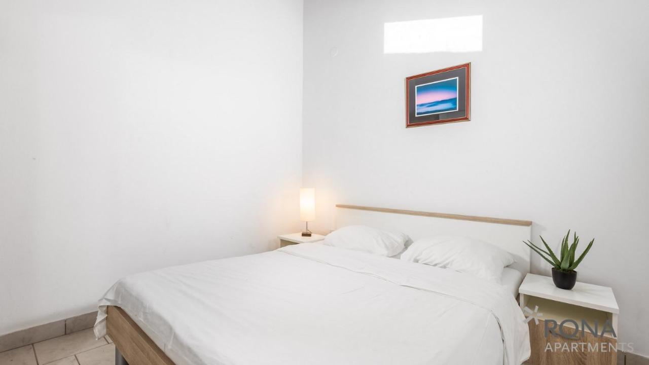 Rona Holiday Home Ana Poreč Exterior foto